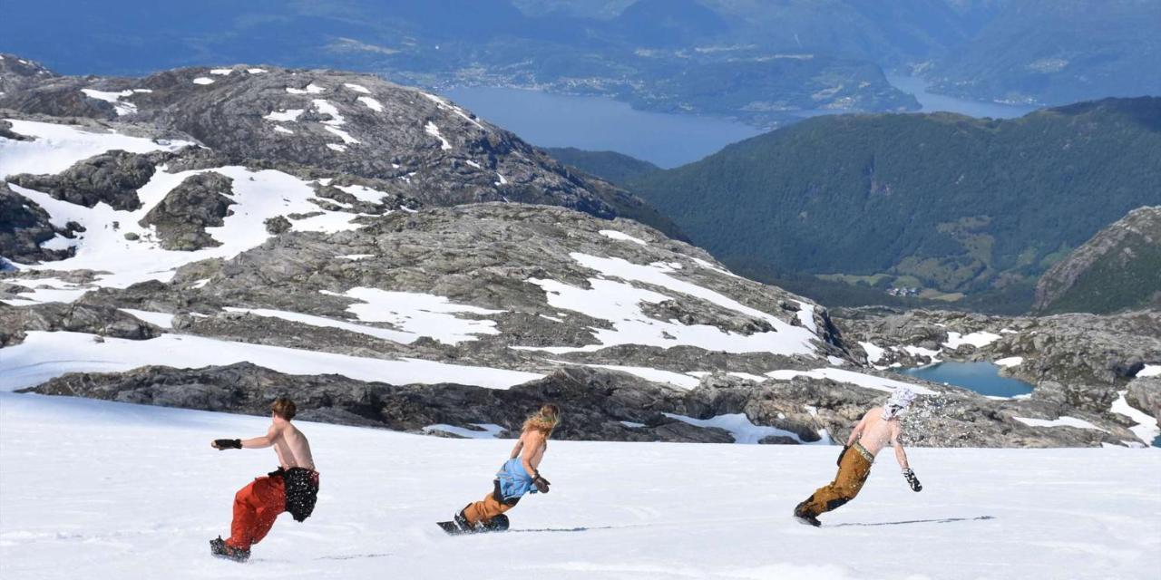 ティッサダルTrolltunga Viewアパートメント エクステリア 写真
